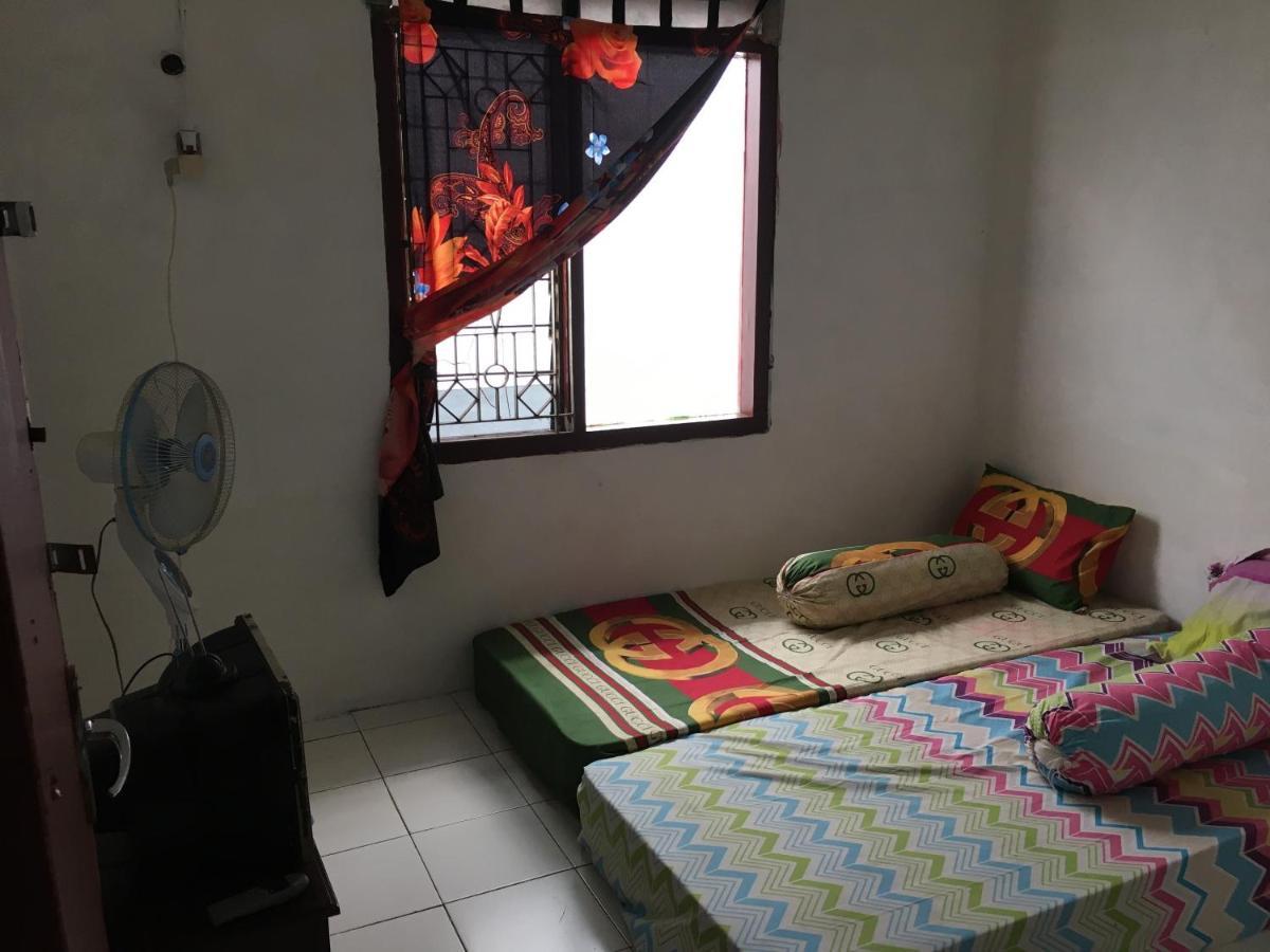 Tambak Bayan Guesthouse Kejayan Екстериор снимка