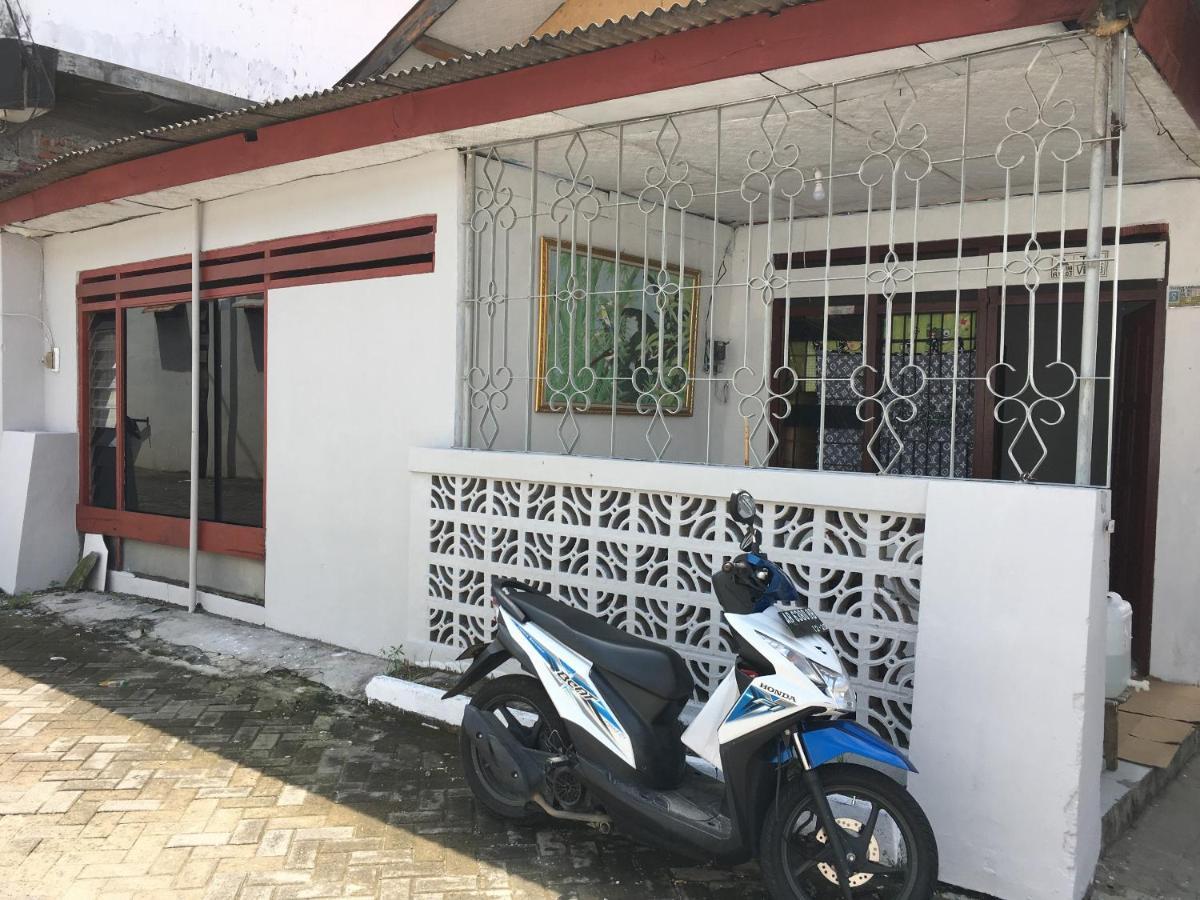Tambak Bayan Guesthouse Kejayan Екстериор снимка