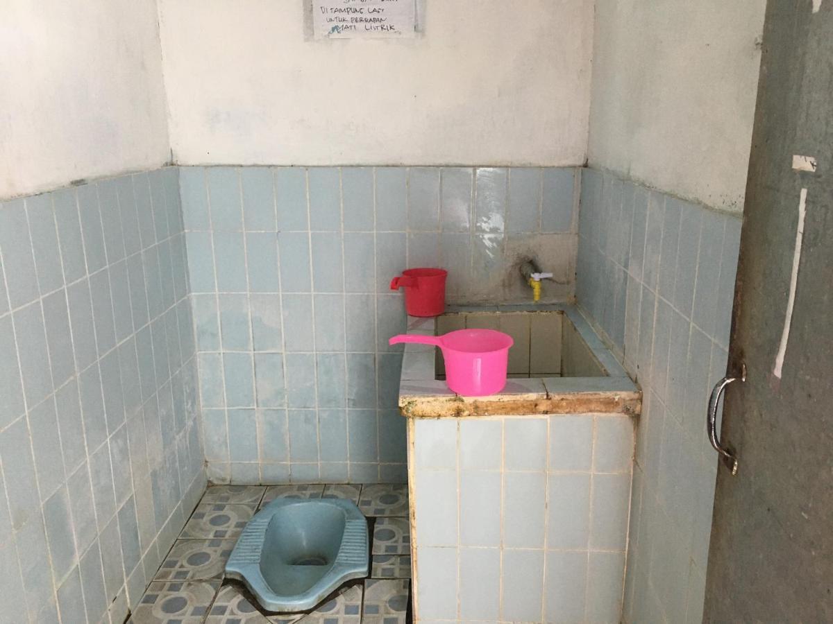 Tambak Bayan Guesthouse Kejayan Екстериор снимка